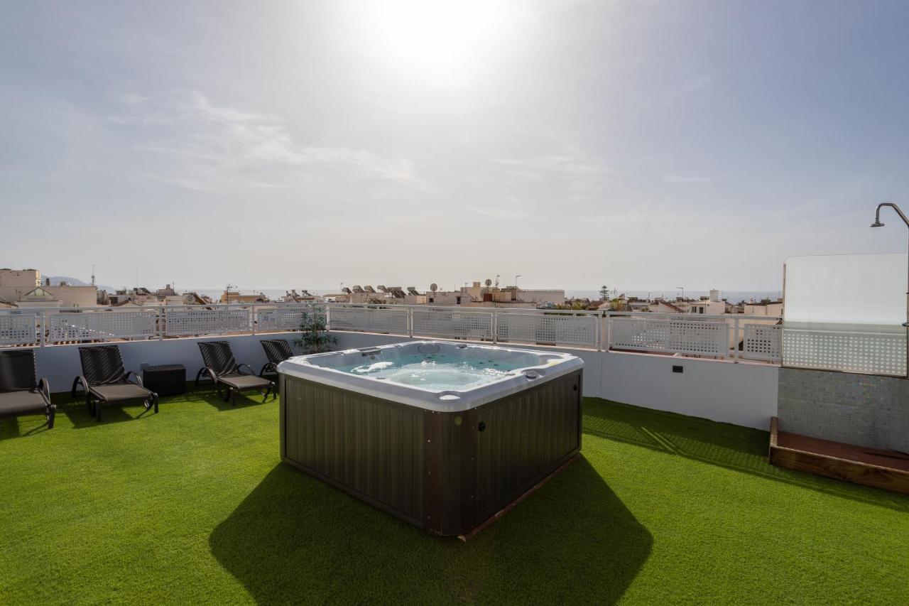 Terraza Mar Y Montana Lägenhet Nerja Exteriör bild